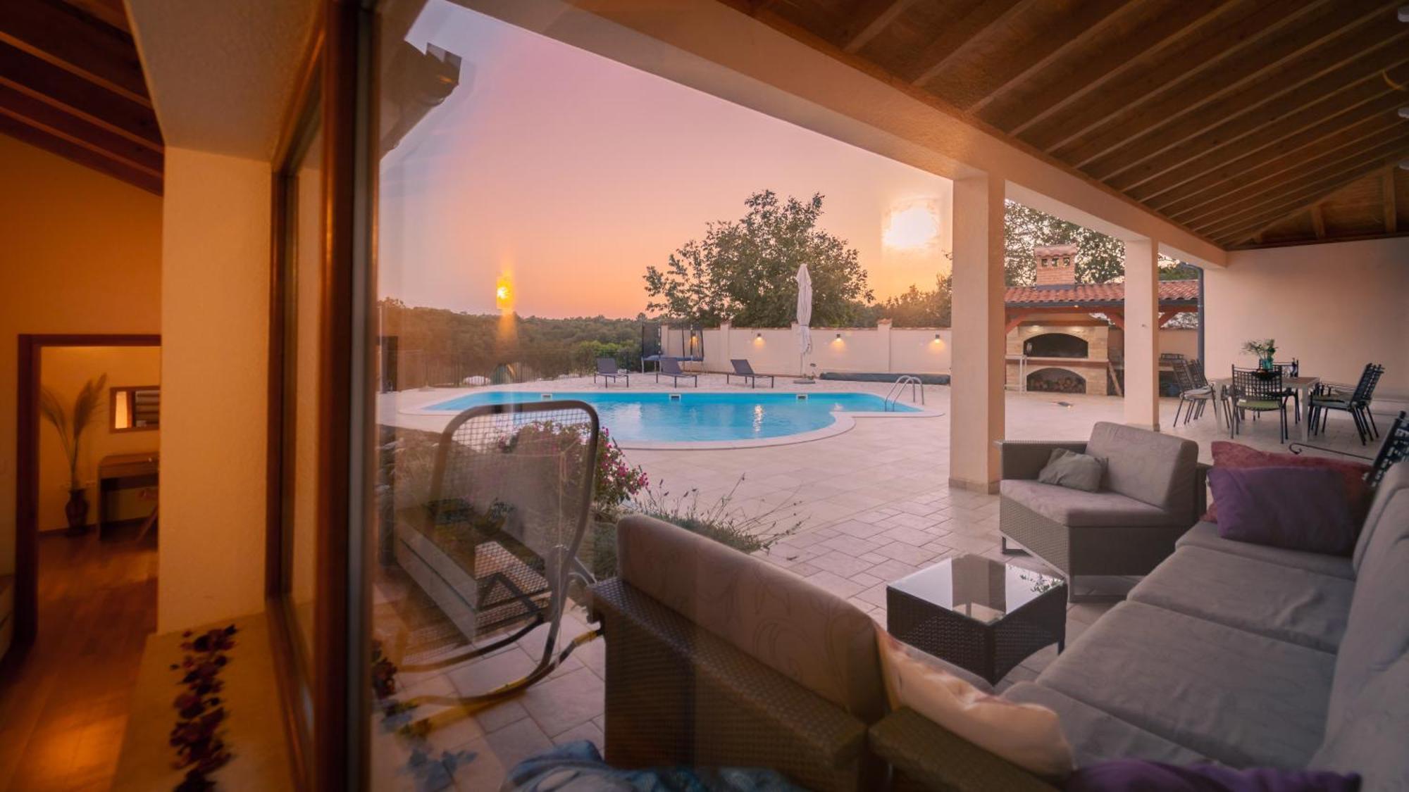 Villa Arton Heated Swimming-Pool Zminj Ngoại thất bức ảnh